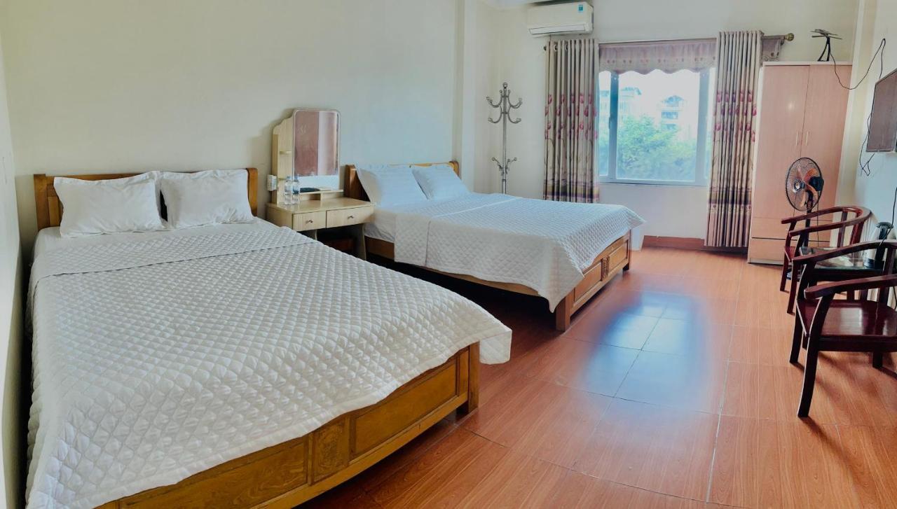 Van Anh Hotel Нойбай Экстерьер фото