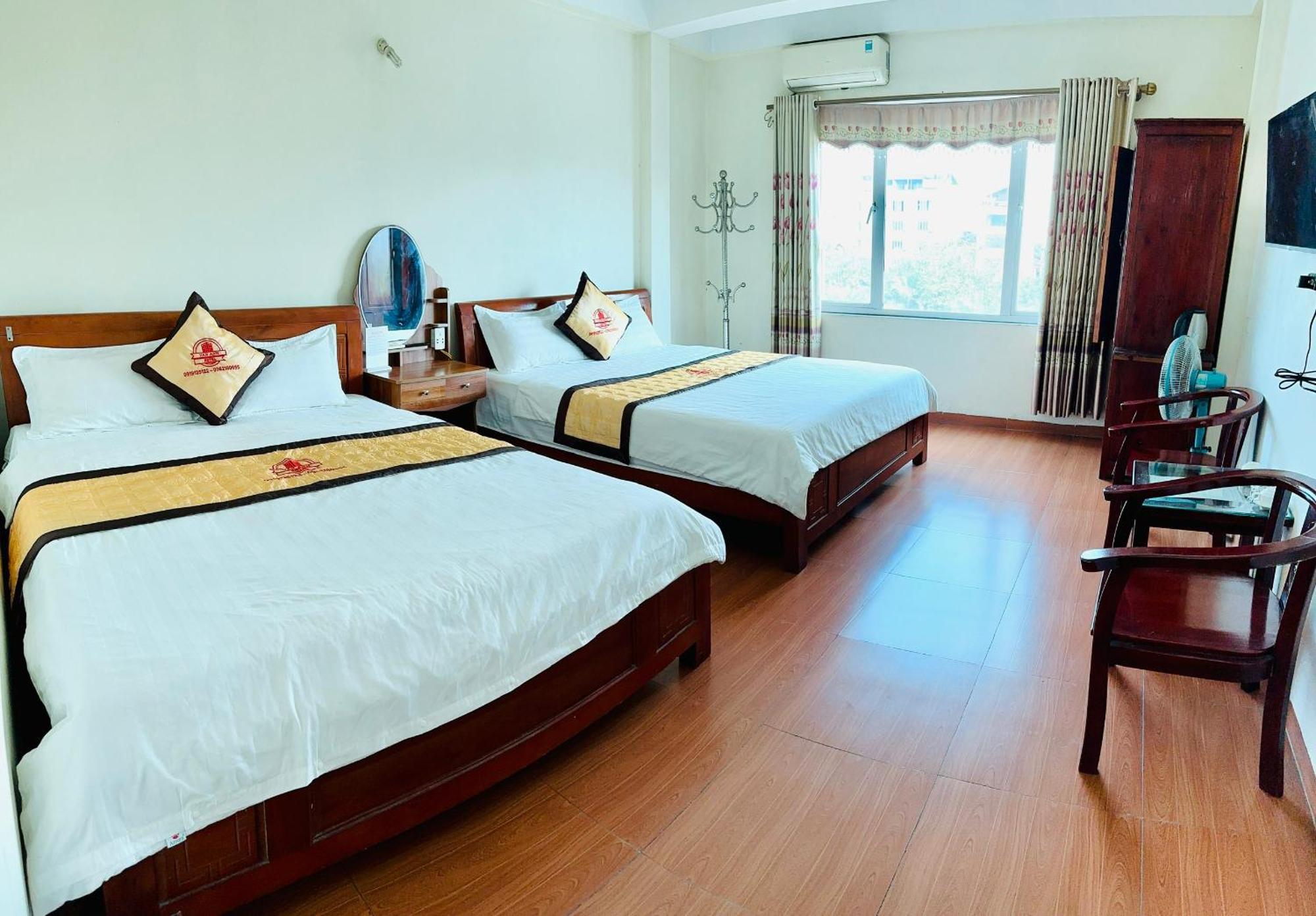 Van Anh Hotel Нойбай Экстерьер фото