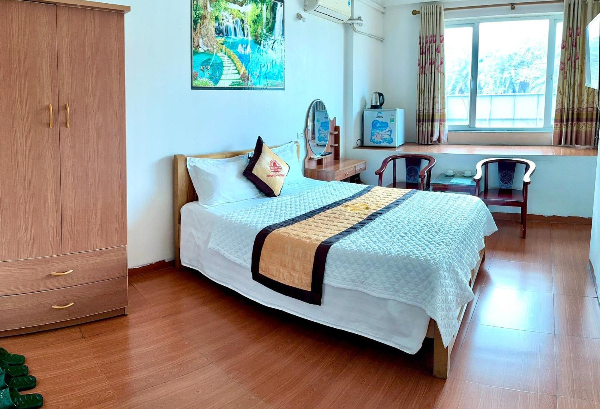 Van Anh Hotel Нойбай Экстерьер фото