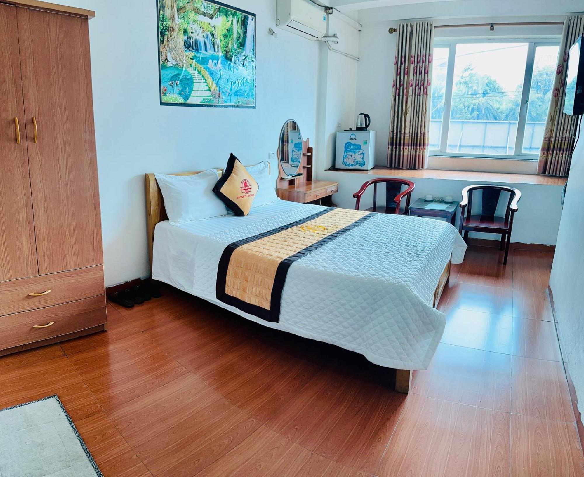 Van Anh Hotel Нойбай Экстерьер фото