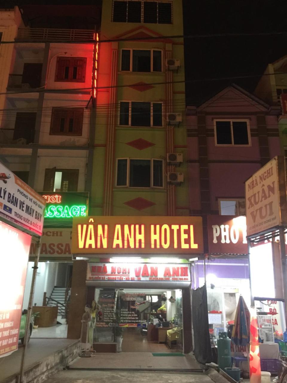 Van Anh Hotel Нойбай Экстерьер фото