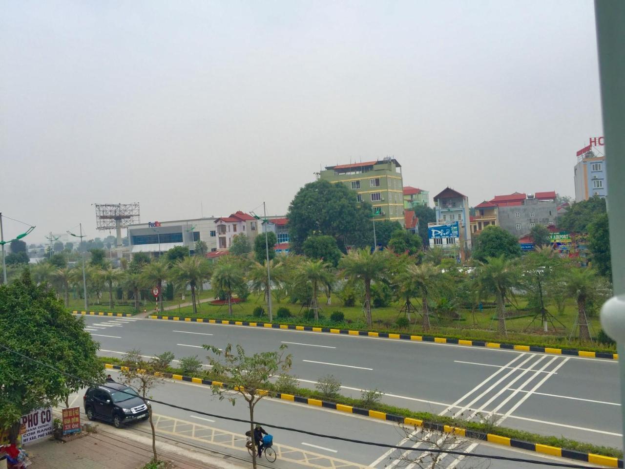 Van Anh Hotel Нойбай Экстерьер фото